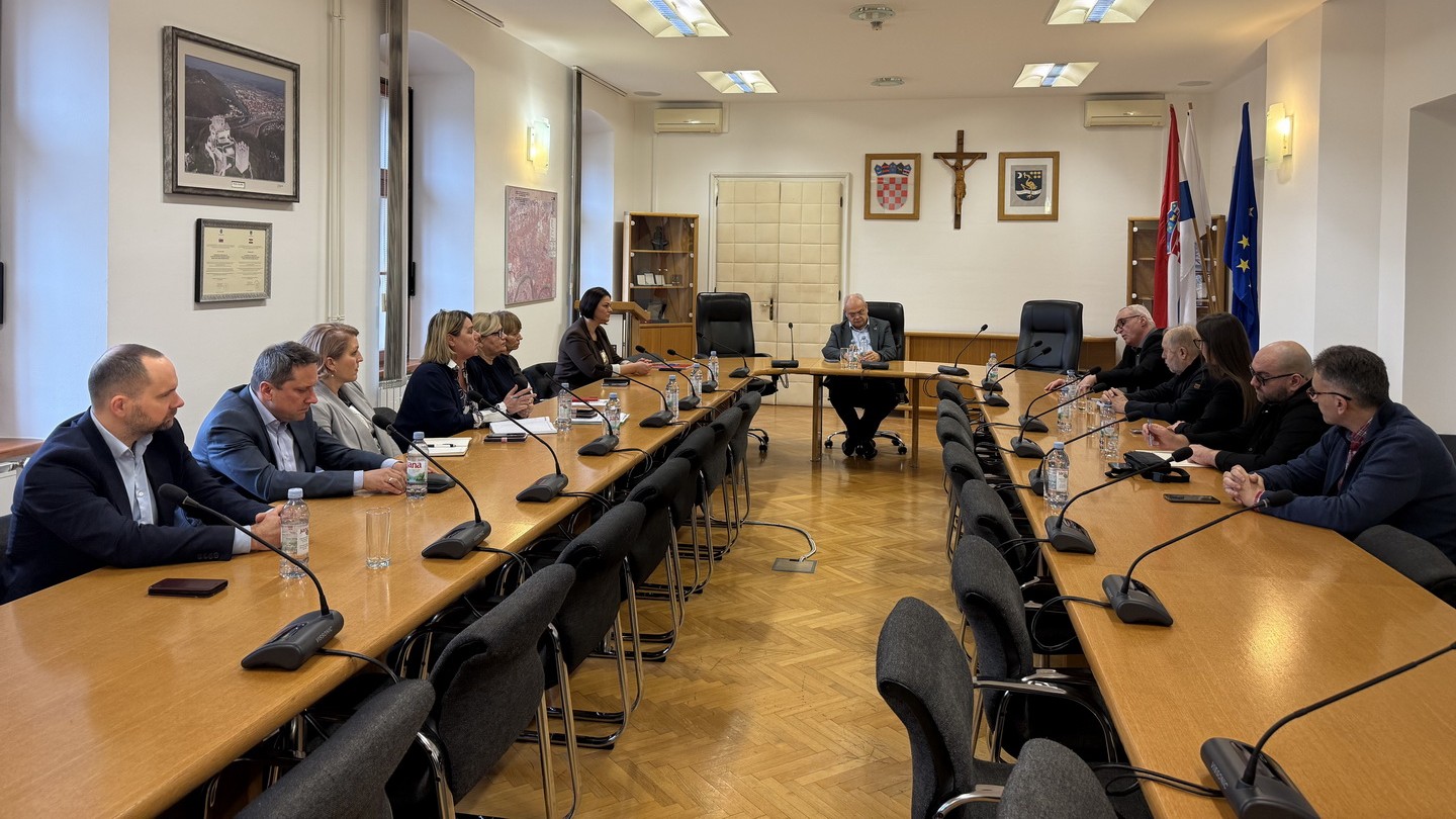 Jačanje međusobnog povjerenja i transparentnosti u informiranju javnosti