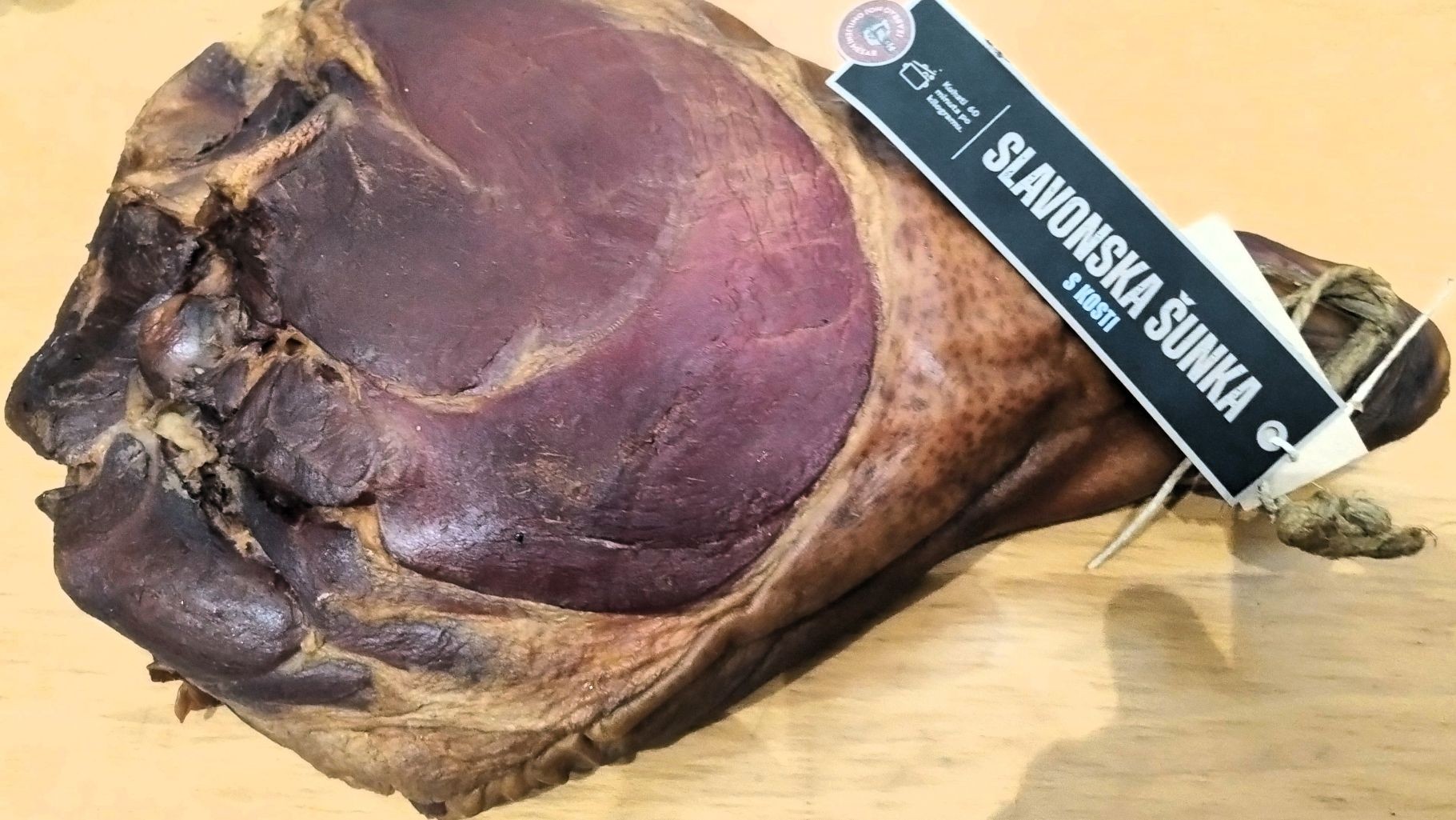 Hoće li rasti cijena tradicionalne slavonske šunke?