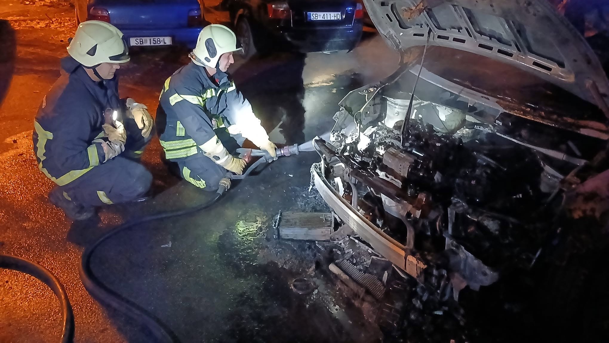 Izgoreni automobil zamjenice županijske državne odvjetnice prevezen je u štićeni prostor